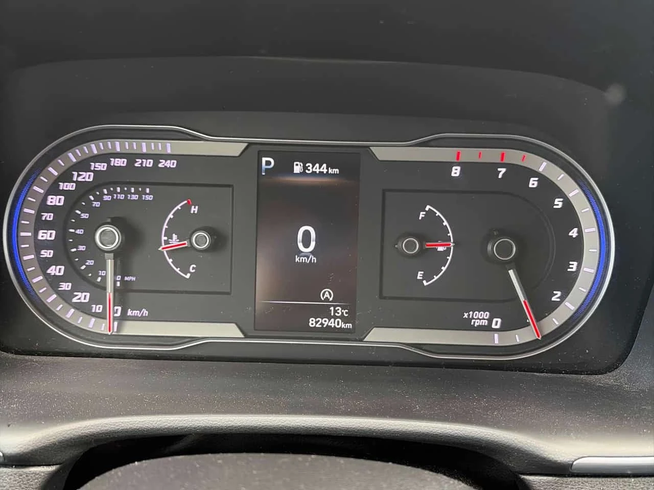 Hyundai Tucson * Essential * CARFAX * ��������� ����������������  | Mobile.bg � ����������� 8