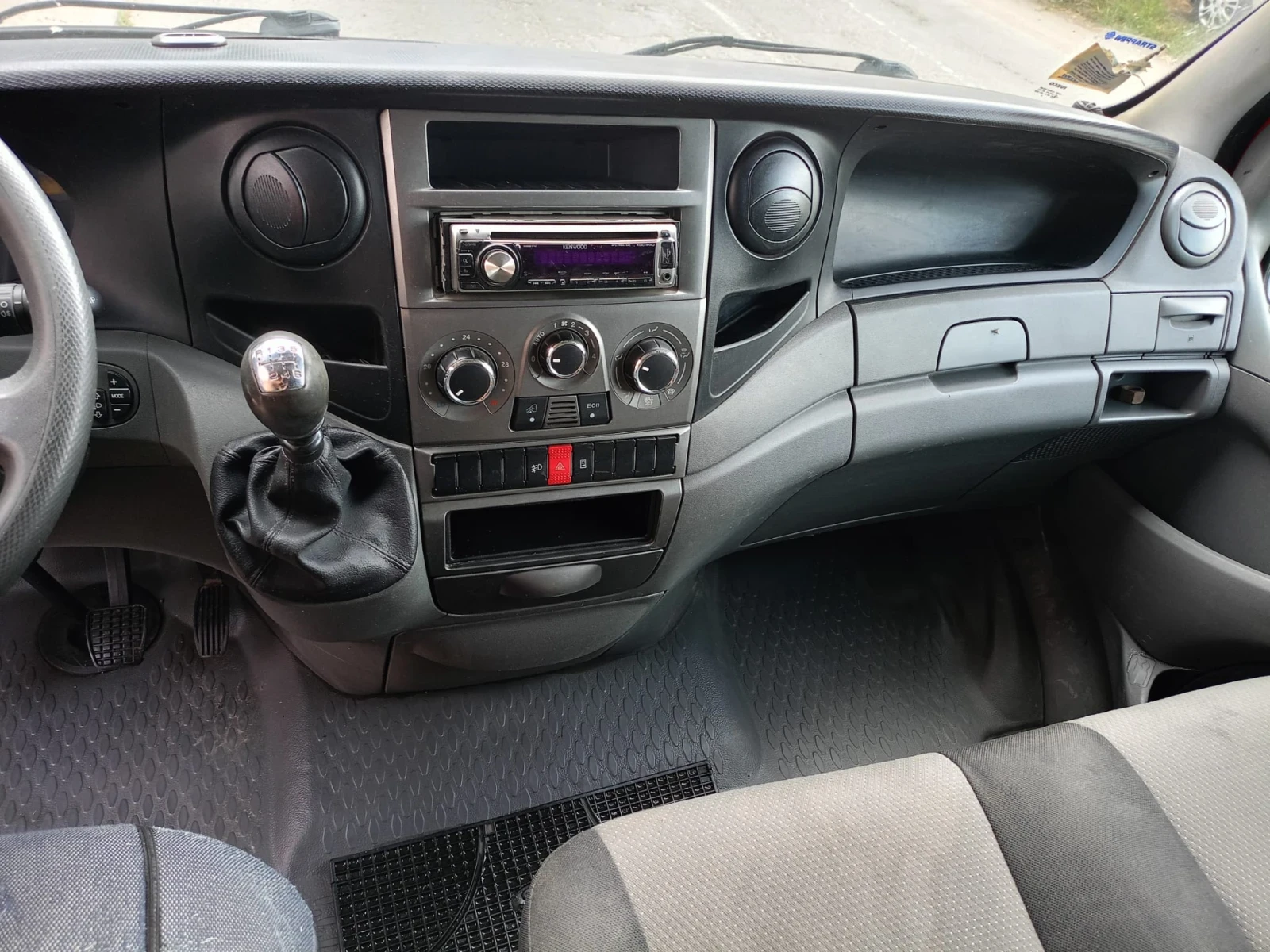Iveco Daily, снимка 7 - Бусове и автобуси - 55239342