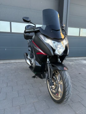 Honda Integra 750, перфектен, обслужен., снимка 4