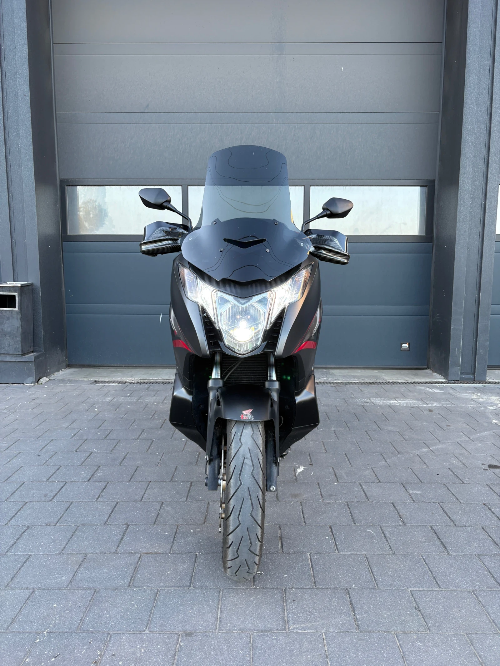 Honda Integra 750, перфектен, обслужен., снимка 2 - Мотоциклети и мототехника - 55431782