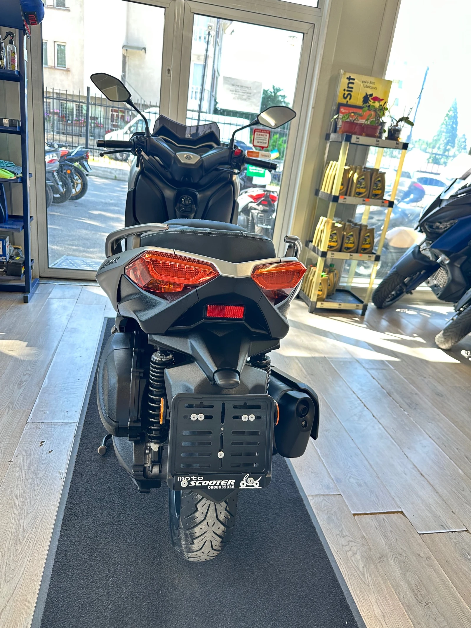 Yamaha X-max 300i ABS/TC/LED 08.2020г., снимка 13 - Мотоциклети и мототехника - 55091010