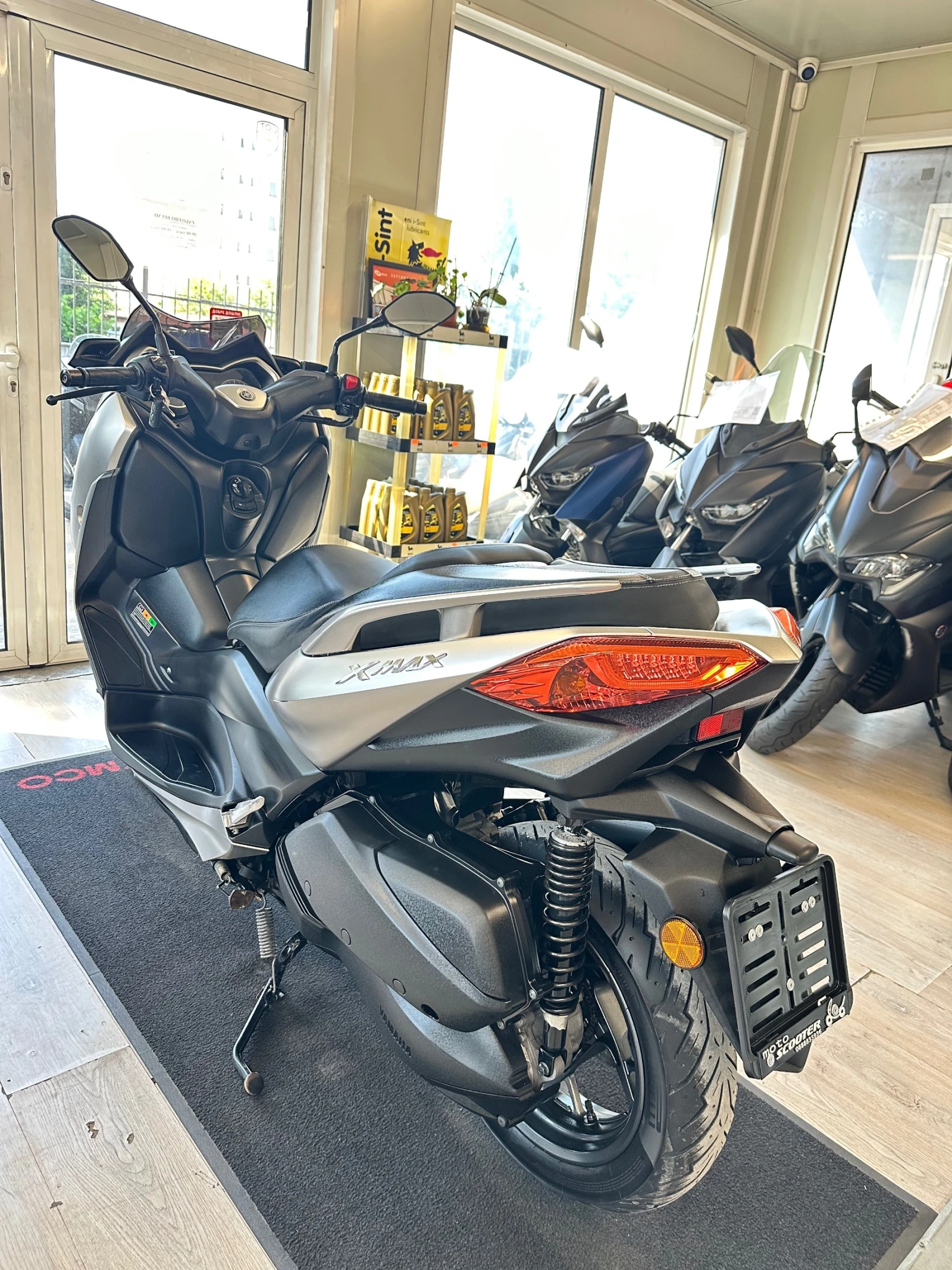 Yamaha X-max 300i ABS/TC/LED 08.2020г., снимка 7 - Мотоциклети и мототехника - 55091010