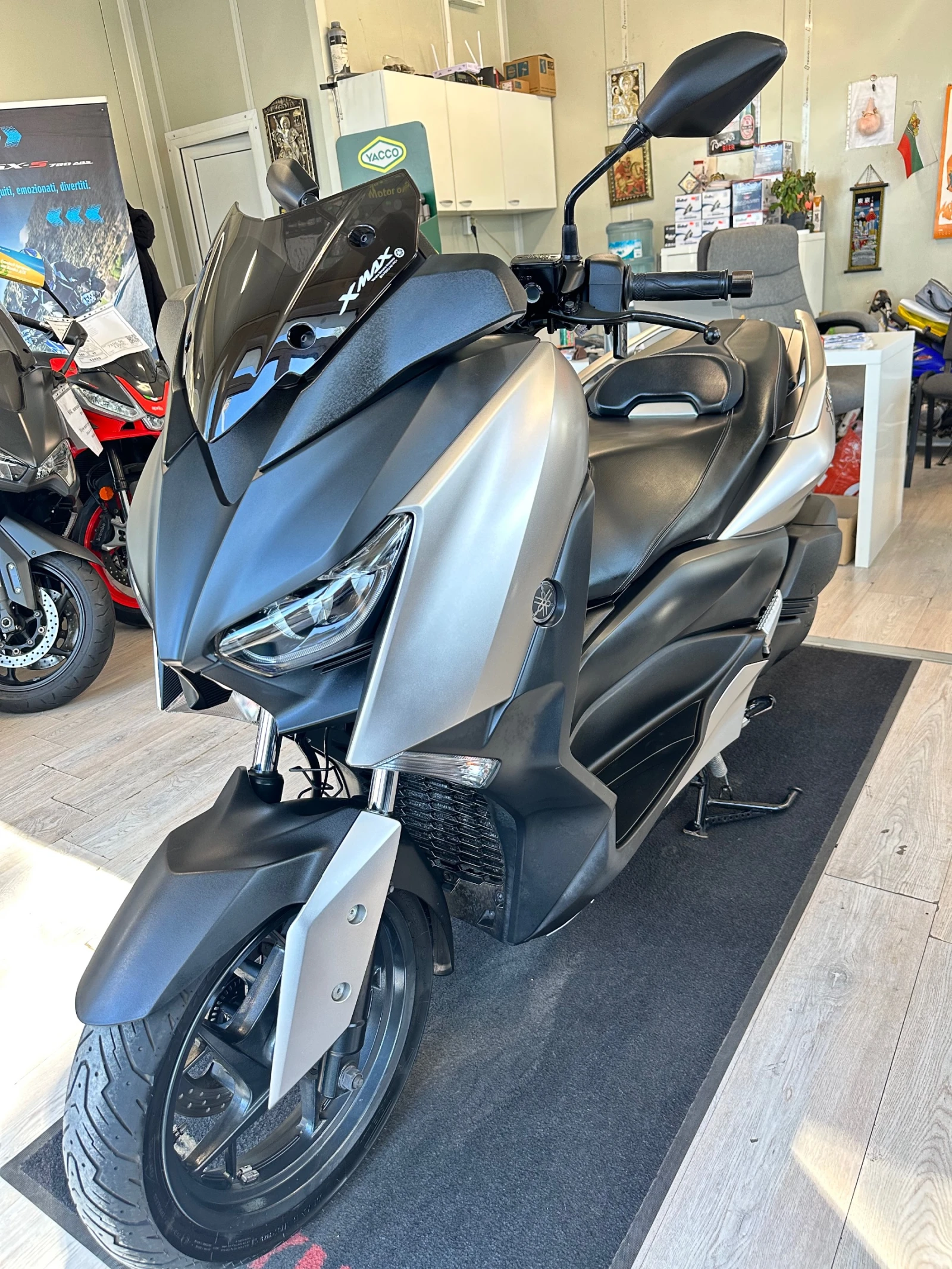 Yamaha X-max 300i ABS/TC/LED 08.2020г., снимка 6 - Мотоциклети и мототехника - 55091010