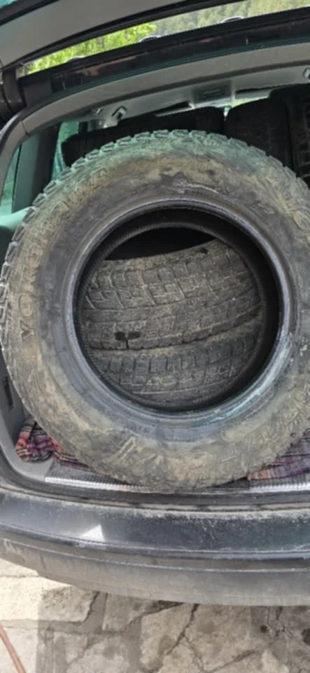 Гуми Всесезонни 245/70R17, снимка 3 - Гуми и джанти - 54898140