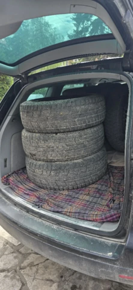 Гуми Всесезонни 245/70R17, снимка 2 - Гуми и джанти - 54898140