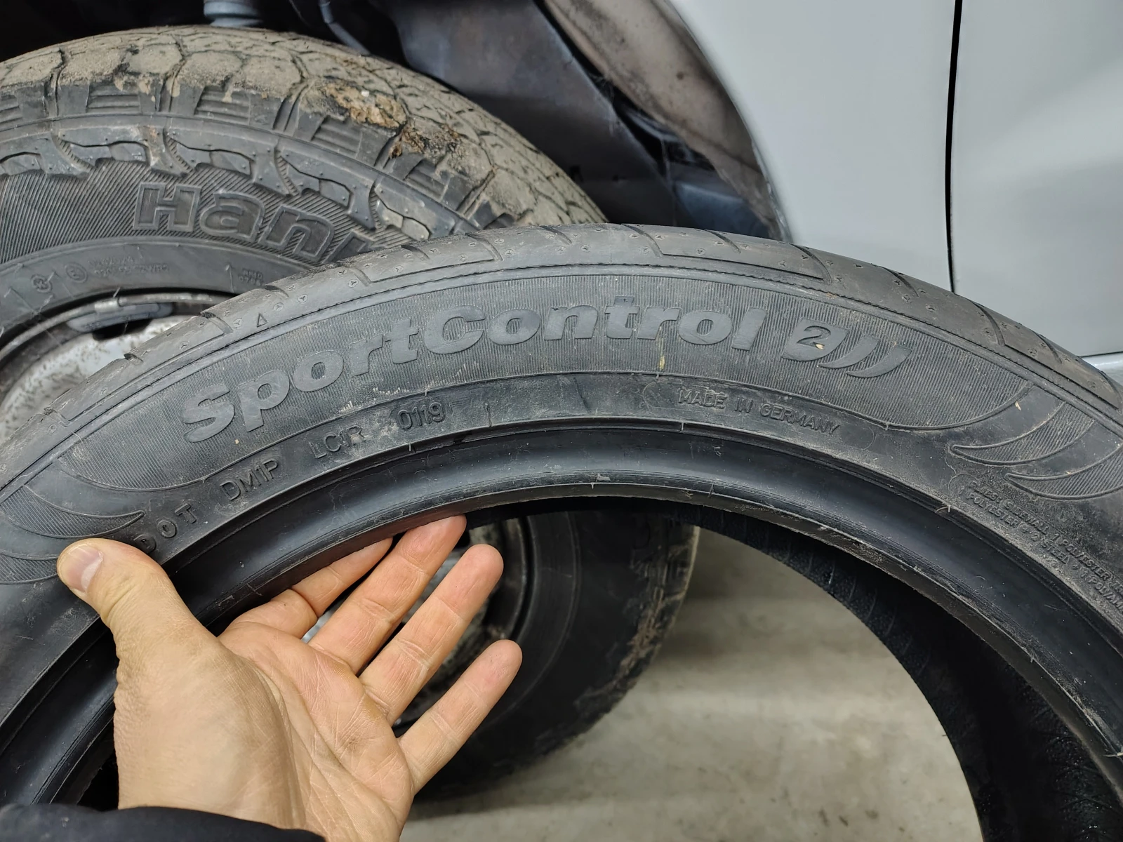 Гуми Летни 235/50R18, снимка 5 - Гуми и джанти - 53746947