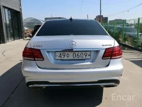 Mercedes-Benz E 350 AMG / 4MATIC / ОБДУХВАНЕ / 360 / ЛИЗИНГ, снимка 4