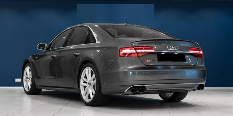 Audi S8 Plus Quattro, снимка 4 - Автомобили и джипове - 46808343