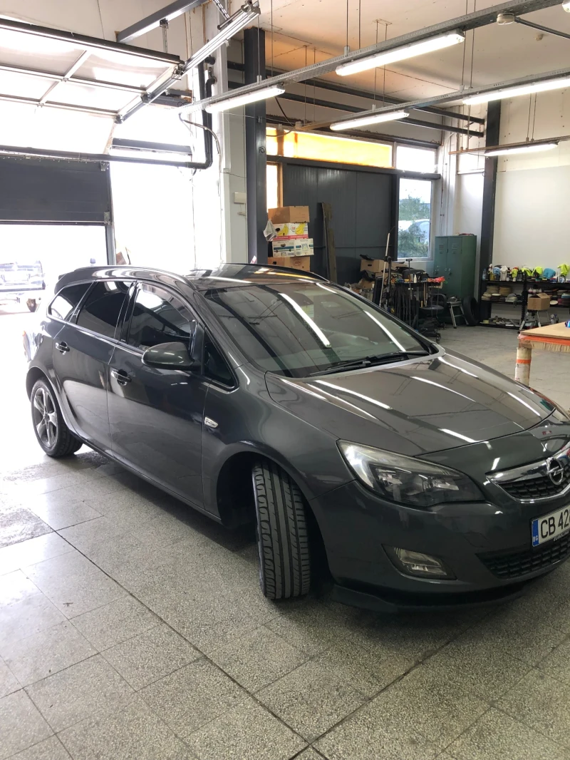 Opel Astra, снимка 2 - Автомобили и джипове - 47748695