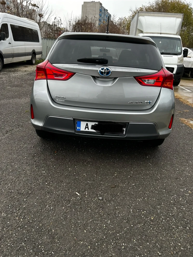 Toyota Auris, снимка 8 - Автомобили и джипове - 48268744