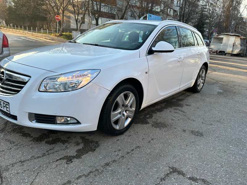 Opel Insignia, снимка 3 - Автомобили и джипове - 49515693