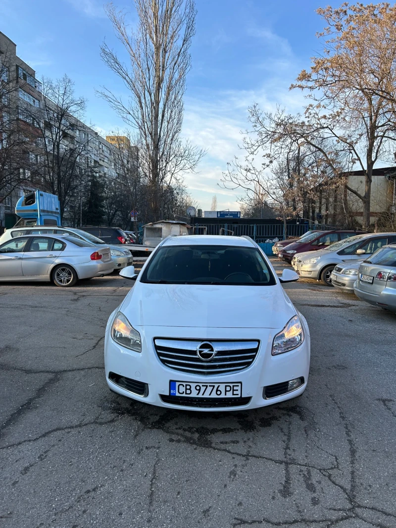 Opel Insignia, снимка 1 - Автомобили и джипове - 48853180