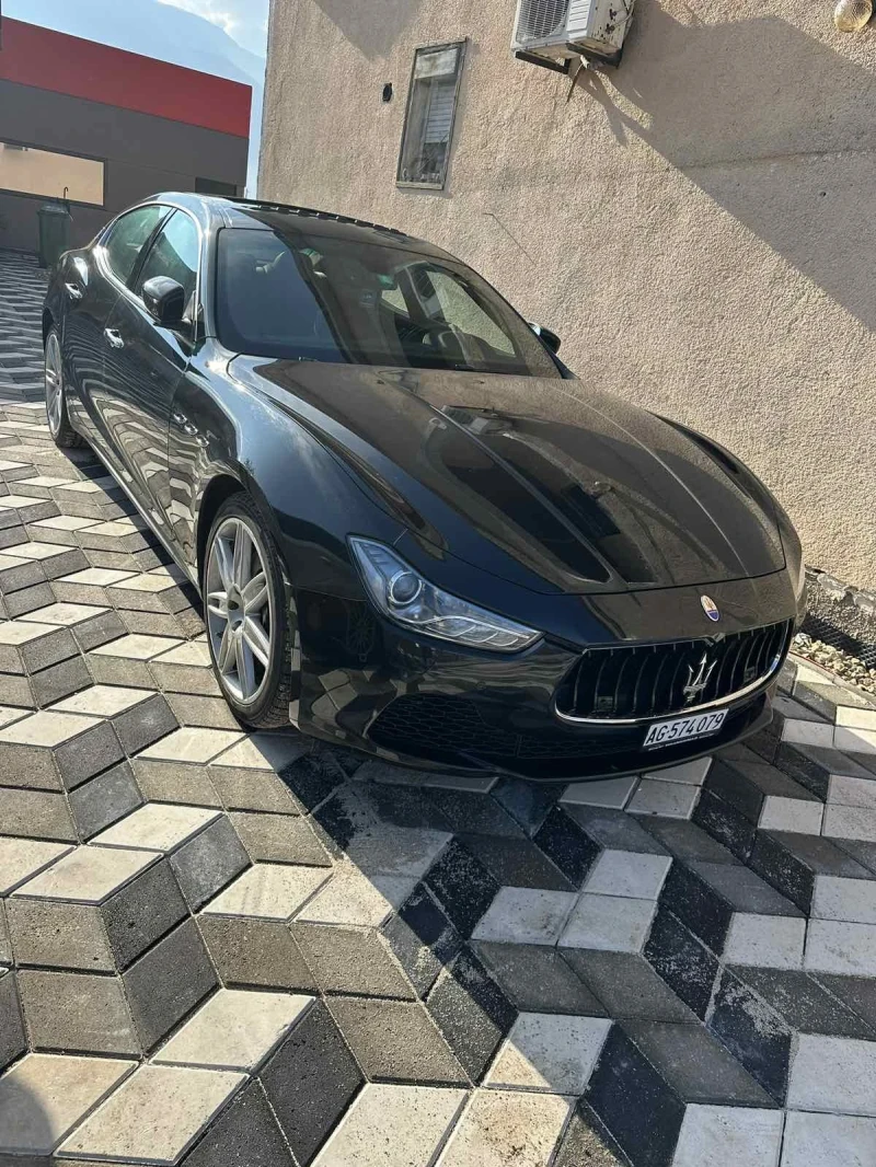 Maserati Ghibli SQ4, снимка 1 - Автомобили и джипове - 49236461