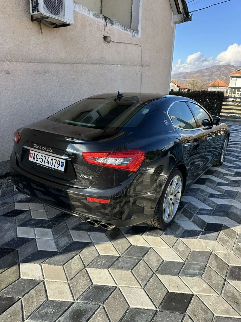 Maserati Ghibli SQ4, снимка 3 - Автомобили и джипове - 49236461