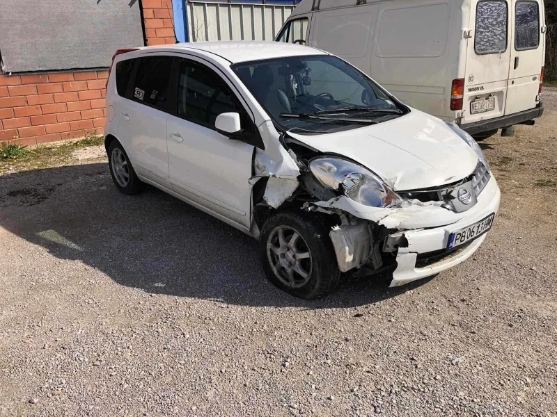 Nissan Note, снимка 2 - Автомобили и джипове - 49611290