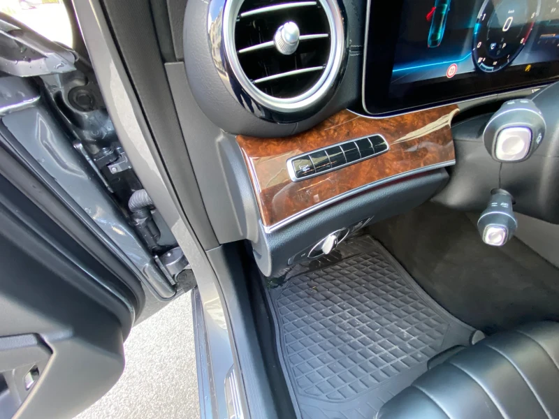 Mercedes-Benz E 220, снимка 14 - Автомобили и джипове - 52234648