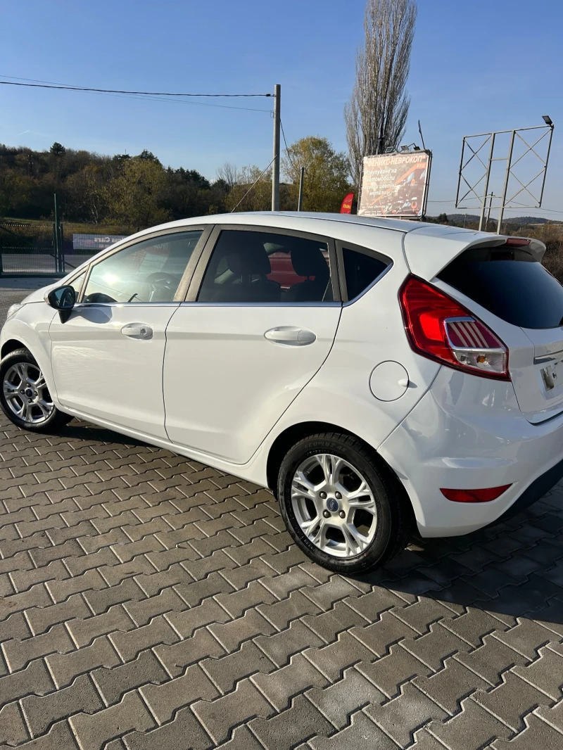 Ford Fiesta, снимка 4 - Автомобили и джипове - 52438446