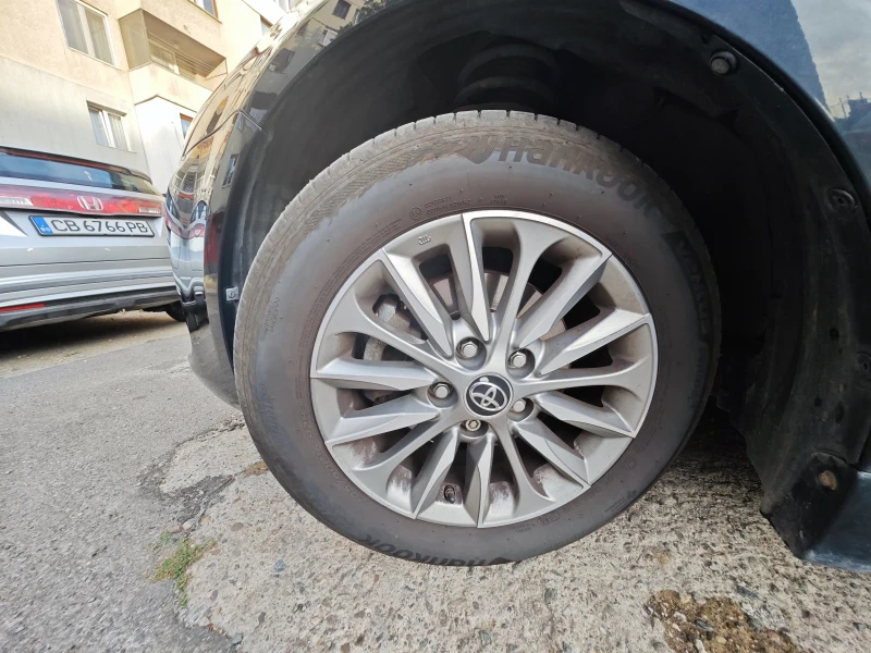 Toyota Avensis, снимка 10 - Автомобили и джипове - 52638855