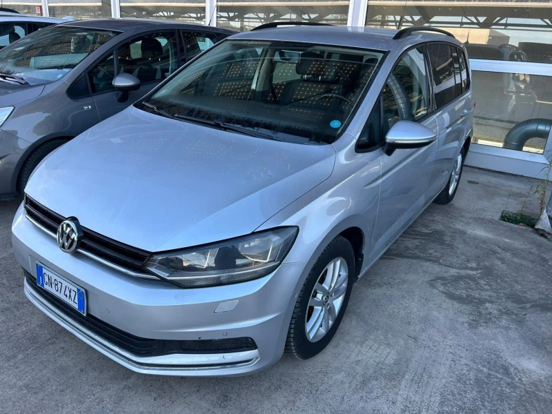 VW Touran 2.0TDI* Кожа* Нави* 143000км, снимка 2 - Автомобили и джипове - 52665469