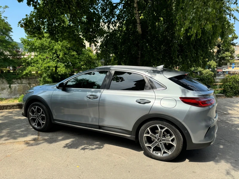 Kia XCeed 1.6crdi/Led/Digital/136к.с./Distronic/156km, снимка 3 - Автомобили и джипове - 52713675