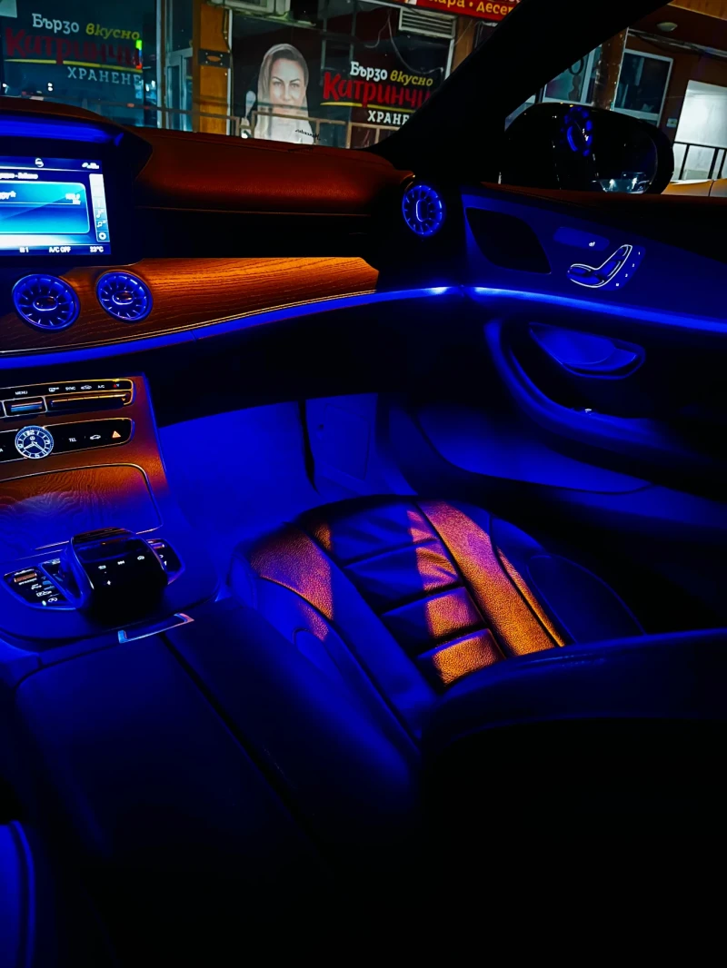 Mercedes-Benz CLS 300 AMG line, снимка 13 - Автомобили и джипове - 53289279