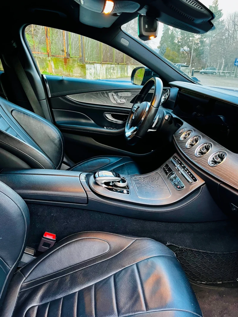 Mercedes-Benz CLS 300 AMG line, снимка 9 - Автомобили и джипове - 53289279