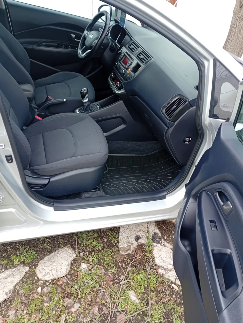 Kia Rio 1.4 crdi, снимка 14 - Автомобили и джипове - 53343346