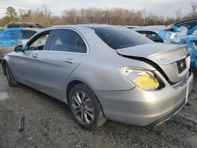 Mercedes-Benz C 300, снимка 4 - Автомобили и джипове - 48724407