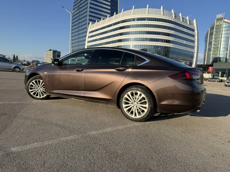 Opel Insignia, снимка 3 - Автомобили и джипове - 54506025