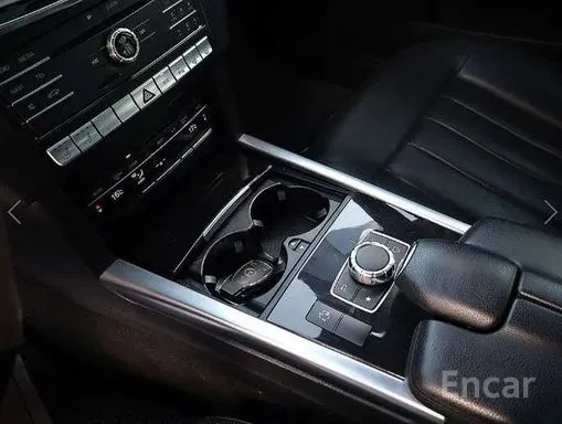 Mercedes-Benz E 350 AMG / 4MATIC / ОБДУХВАНЕ / 360 / ЛИЗИНГ, снимка 14 - Автомобили и джипове - 54896229