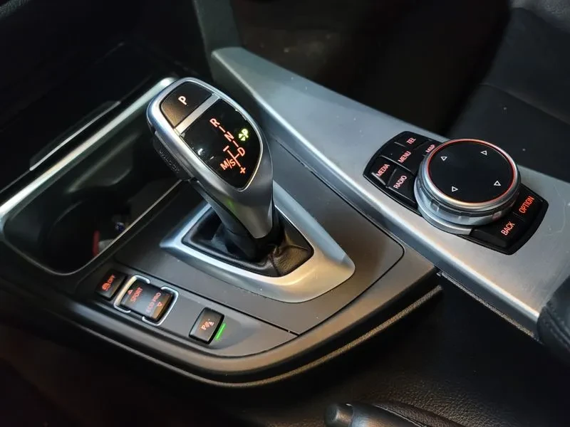 BMW 328 I, снимка 9 - Автомобили и джипове - 55948868