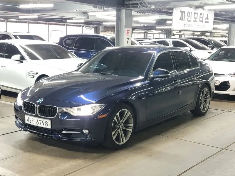 BMW 328 I