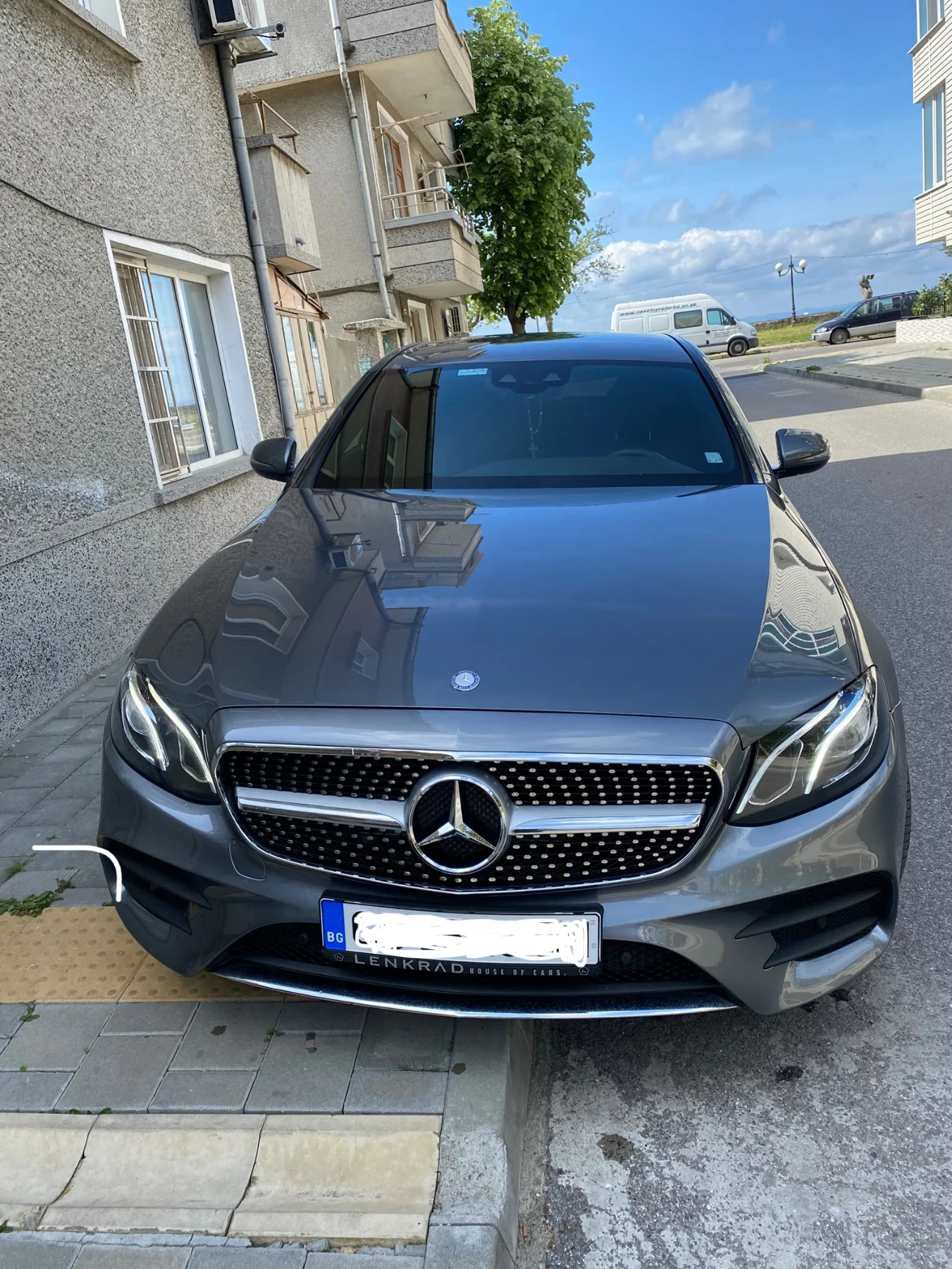 Mercedes-Benz E 220, снимка 1