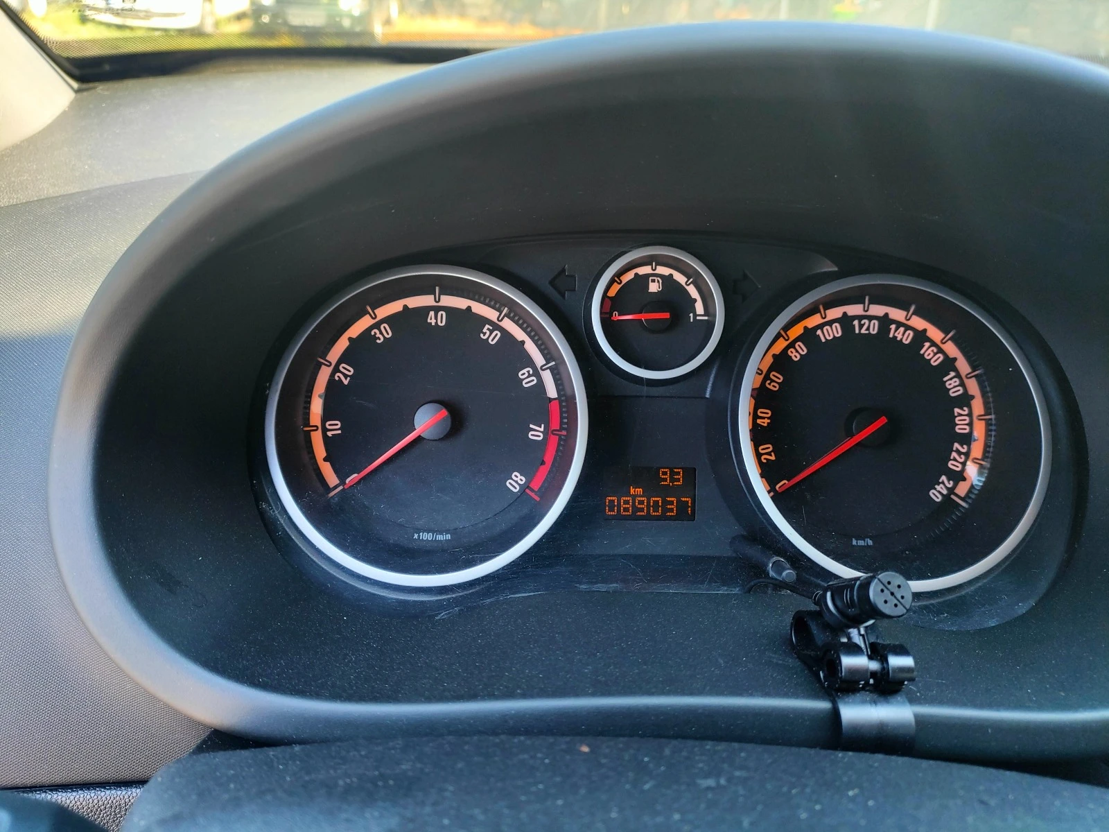 Opel Corsa 1.6 GSI | Mobile.bg — изображение 12