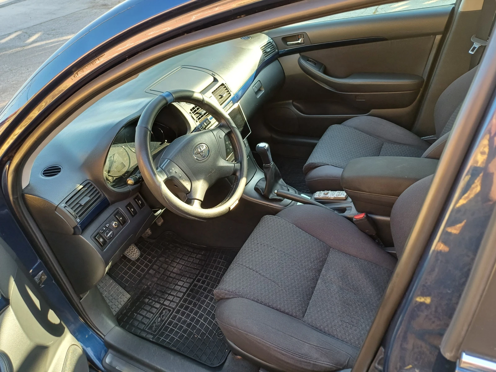 Toyota Avensis D4D - изображение 5