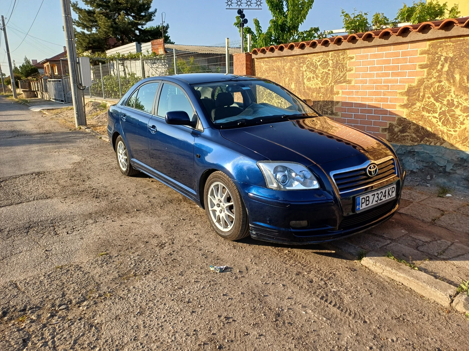 Toyota Avensis D4D - изображение 2