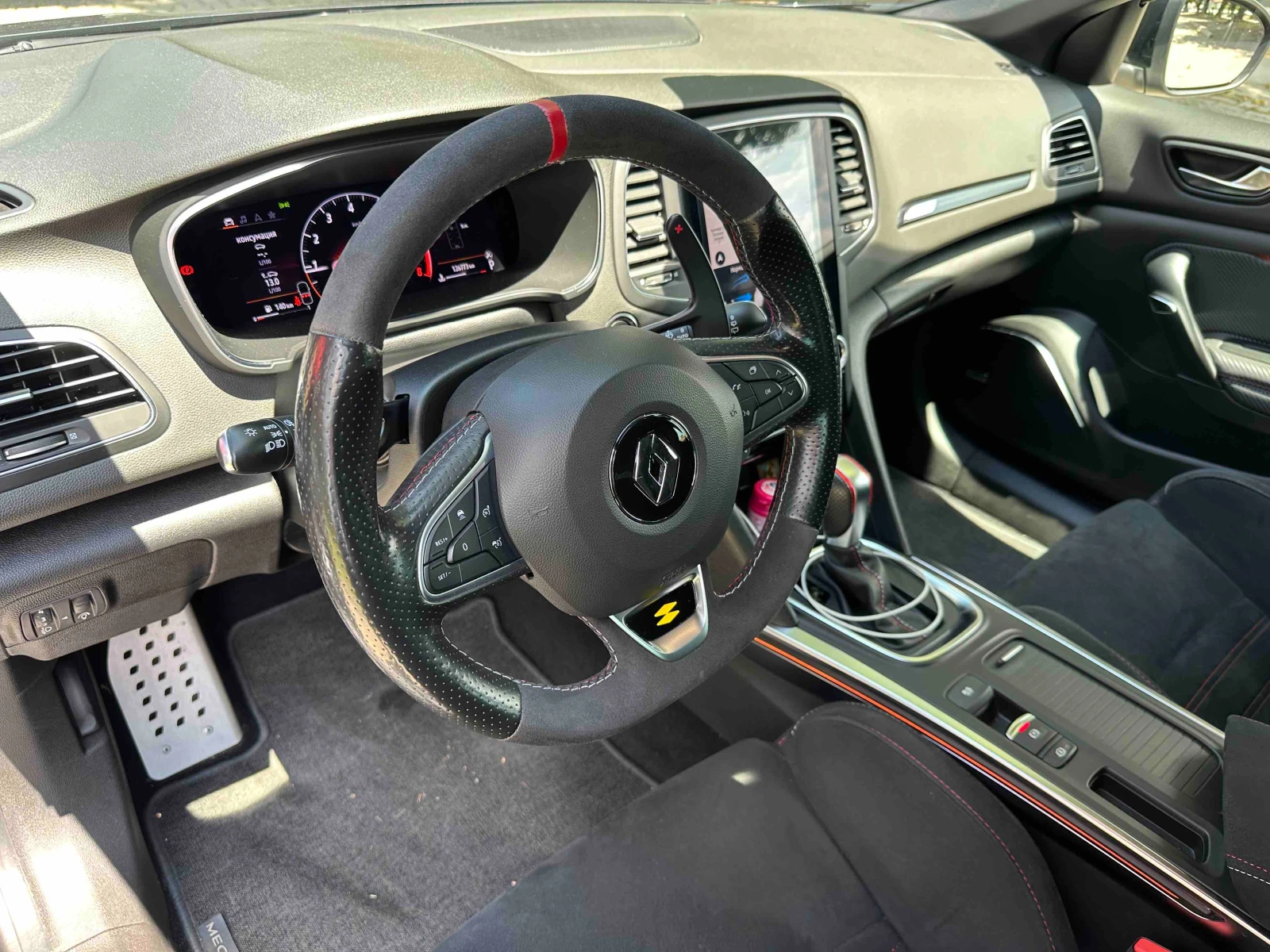 Renault Megane RS TROPHY* FACELIFT* Гаранция* BOSE*  - изображение 9