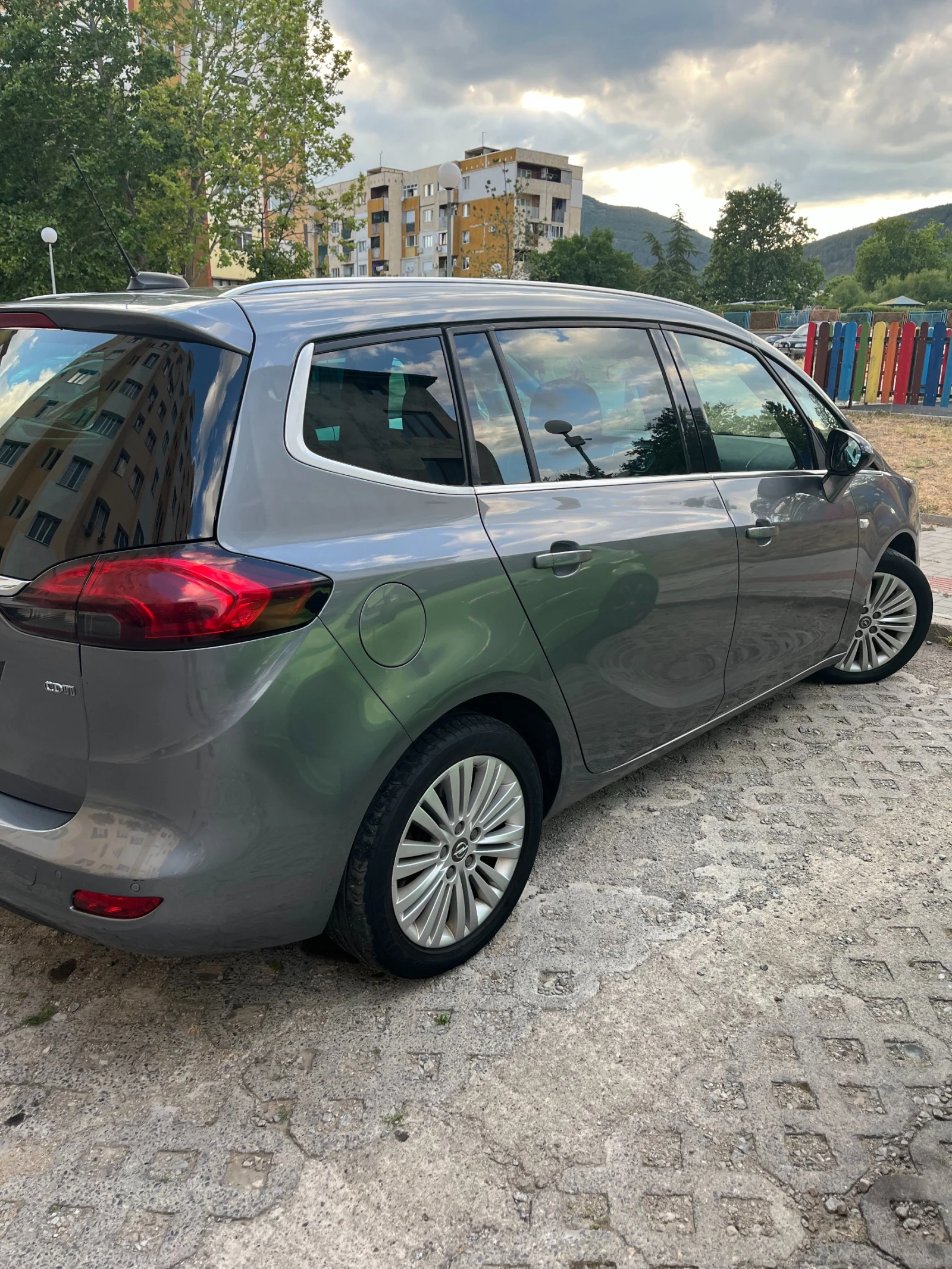 Opel Zafira Zafira Tourer - изображение 4