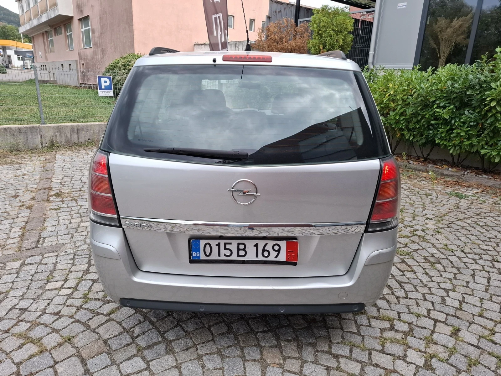 Opel Zafira 1.6i-105к.с.ПЕРФЕКТНА* 6+ 1* АВТОПИЛОТ* МУЛТИВОЛАН - изображение 4