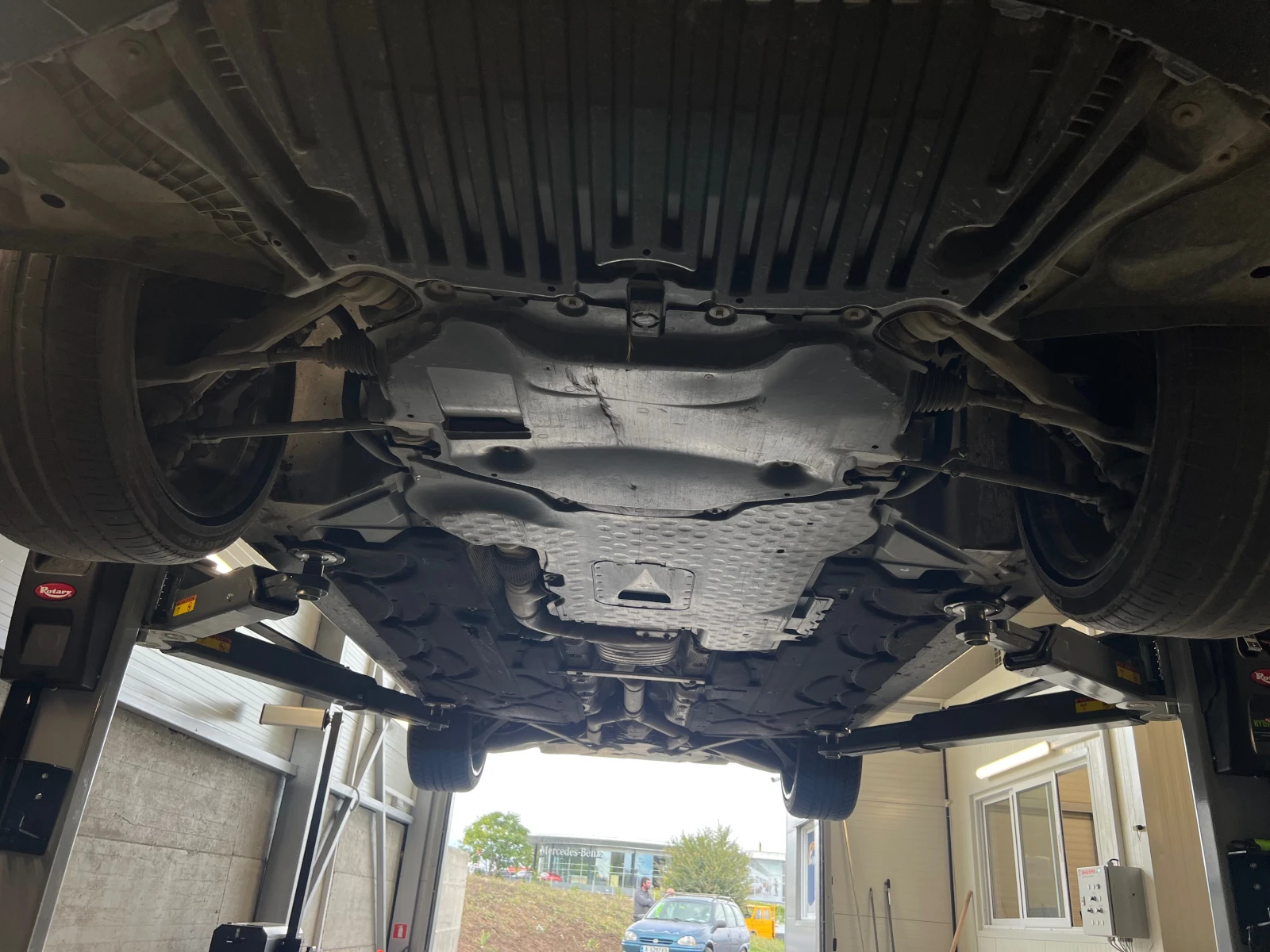 Mercedes-Benz E 350 CDI AMG 4X4 Avantgarde Sport | Mobile.bg   8