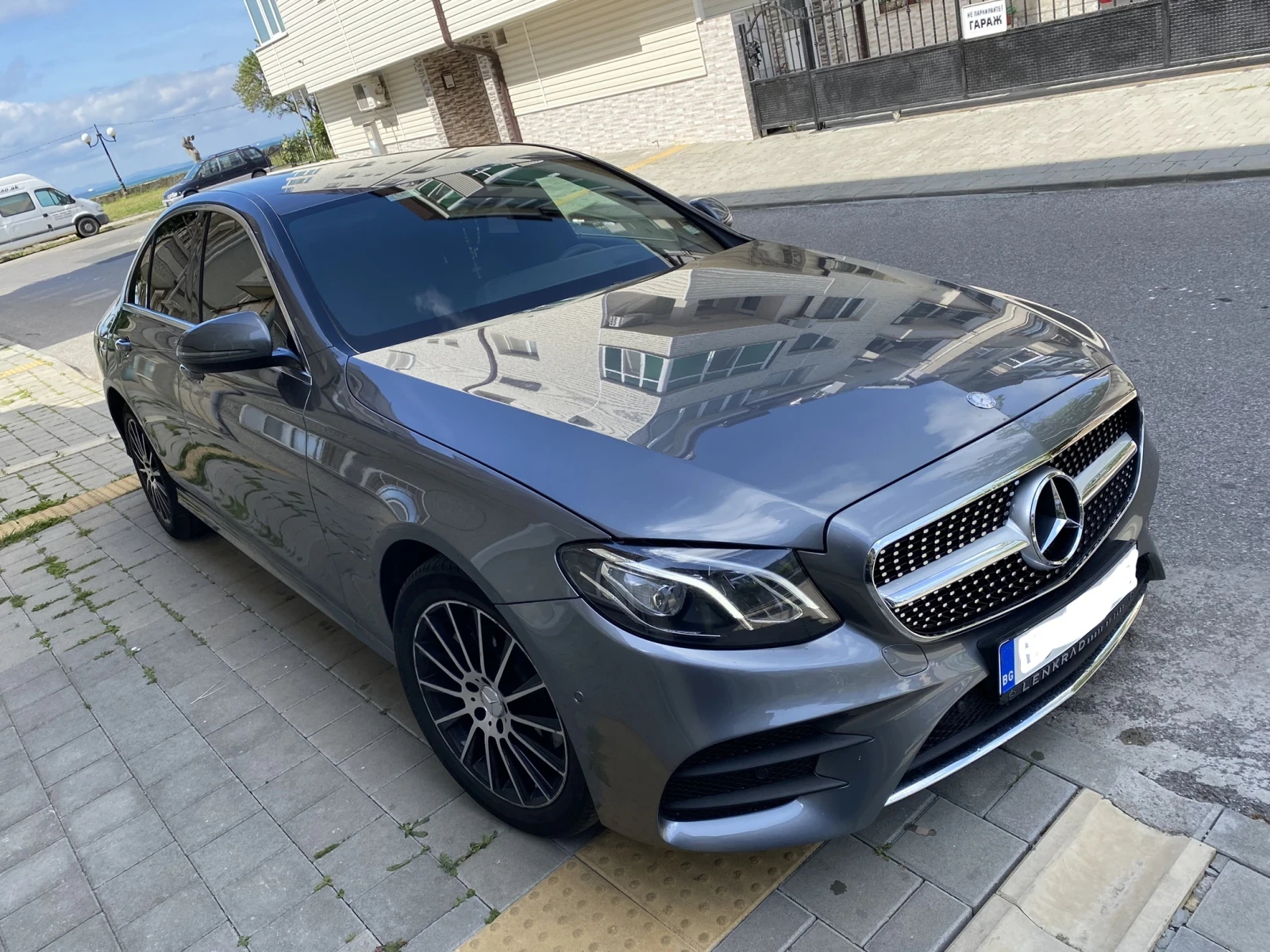 Mercedes-Benz E 220  - изображение 6