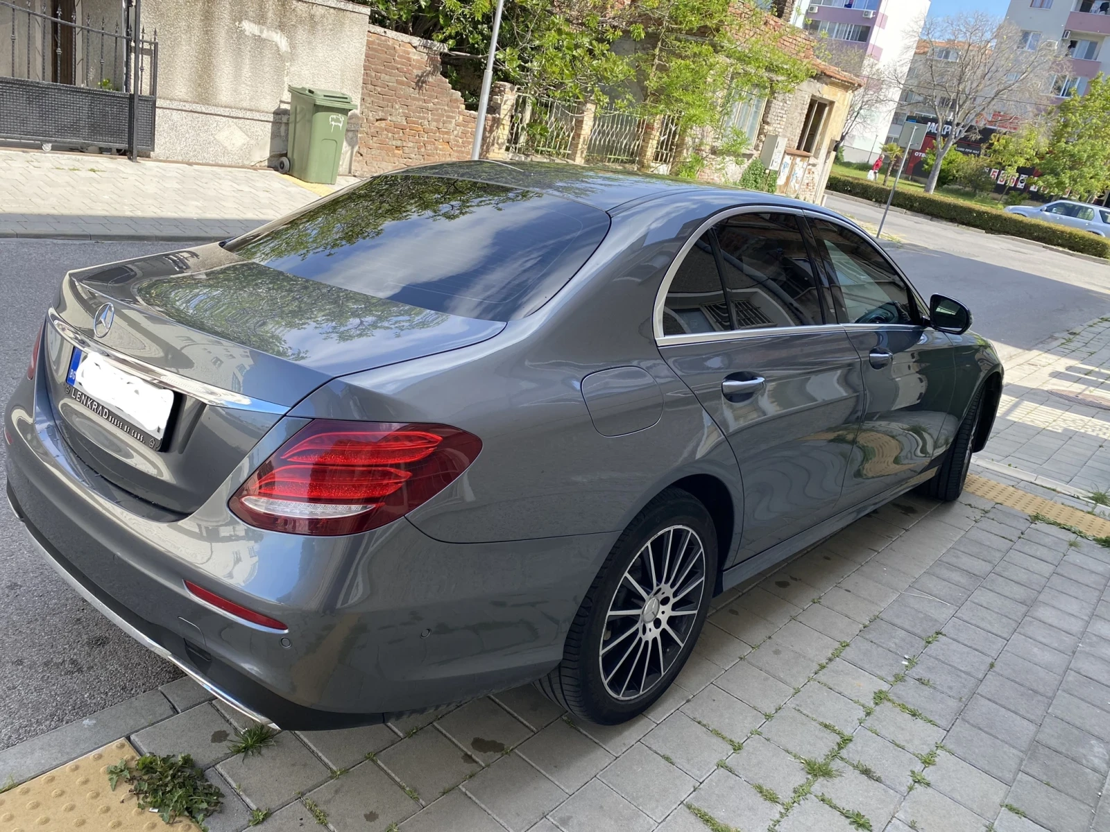 Mercedes-Benz E 220  - изображение 5