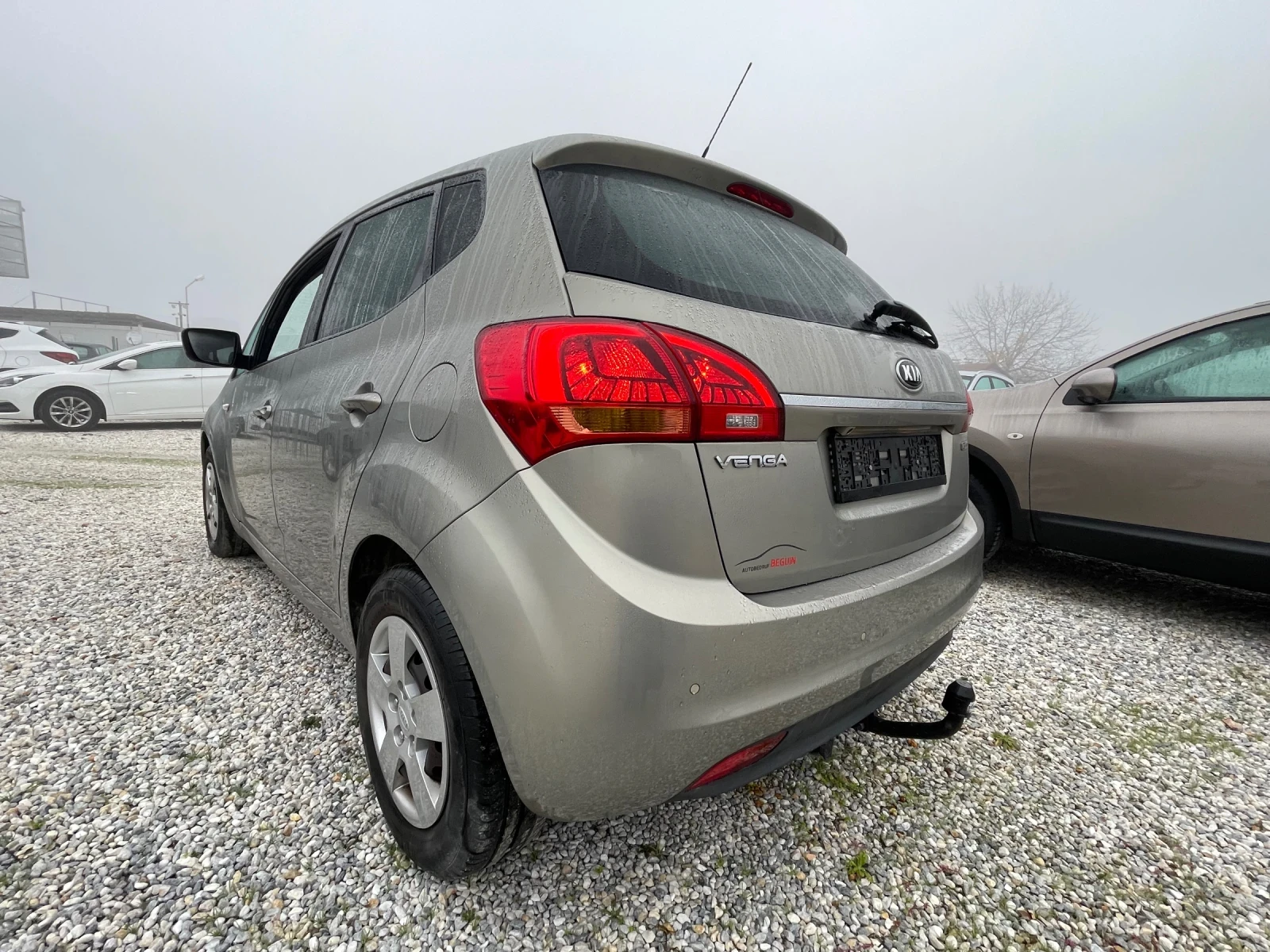Kia Venga 1.4 бензин евро6 Б , фул екстри , кожа навигация - изображение 6