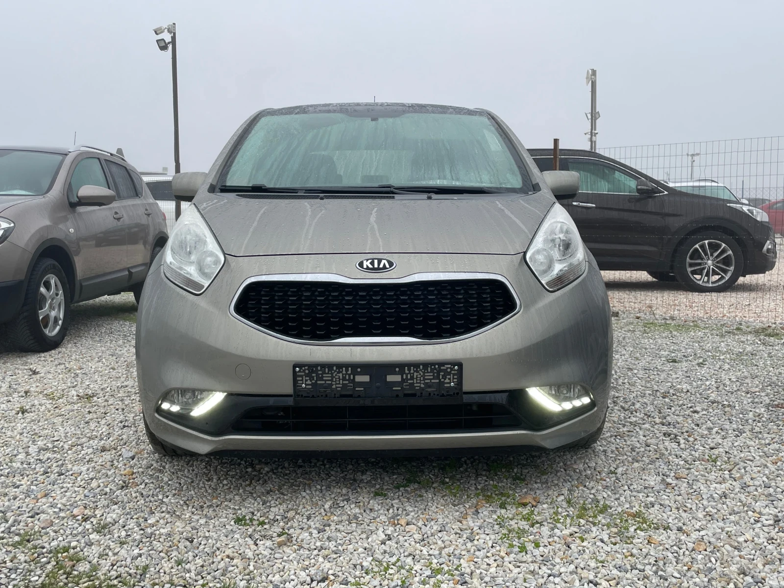 Kia Venga 1.4 бензин евро6 Б , фул екстри , кожа навигация - изображение 2