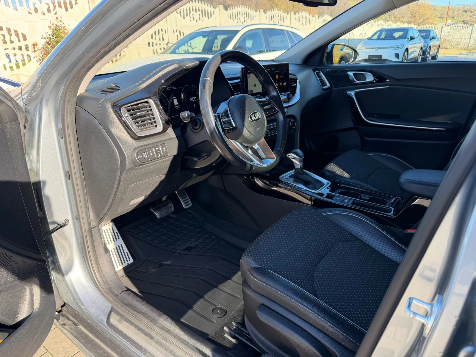 Kia XCeed 1.6crdi/Led/Digital/136к.с./Distronic/165km - изображение 7