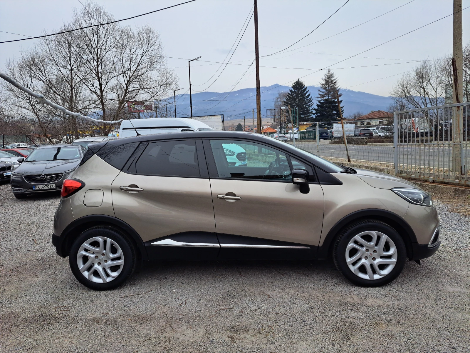 Renault Captur  R-link 1.5dCI-90-AUTO-NAVI-камера - изображение 7