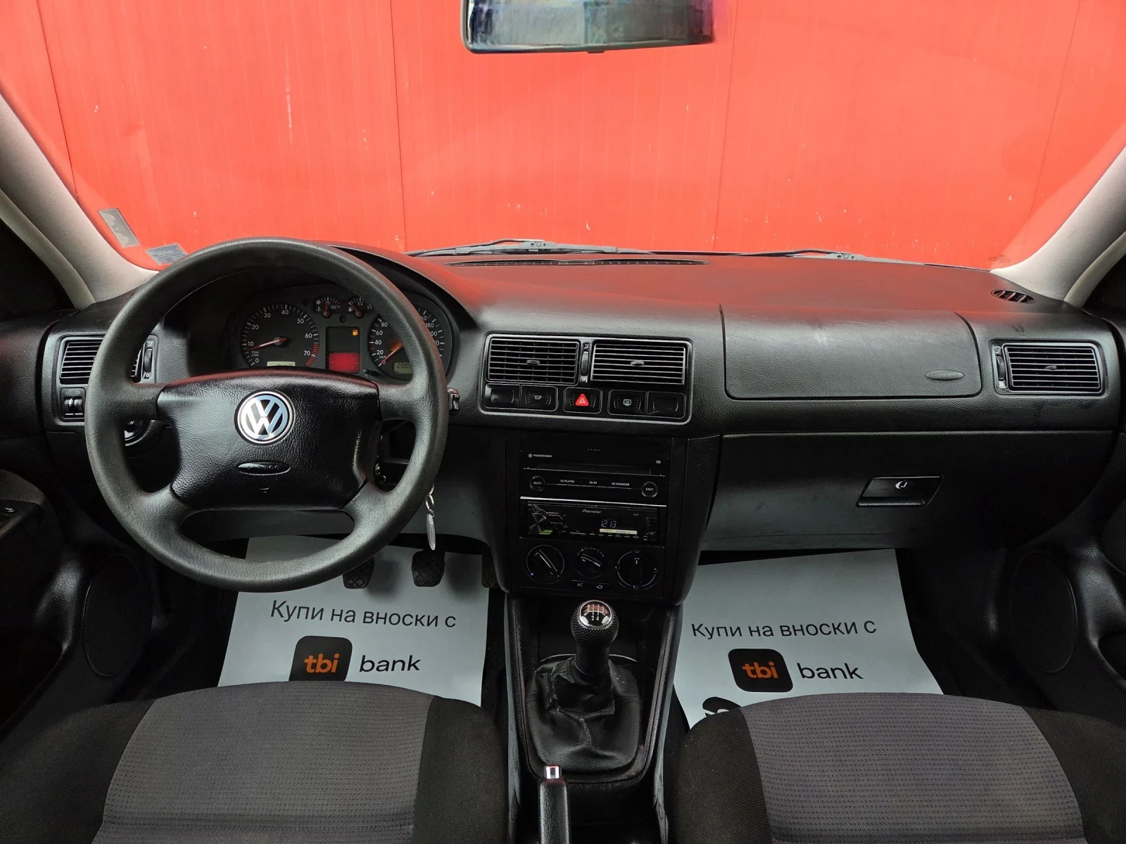 VW Golf 1.6i Регистриран - изображение 10