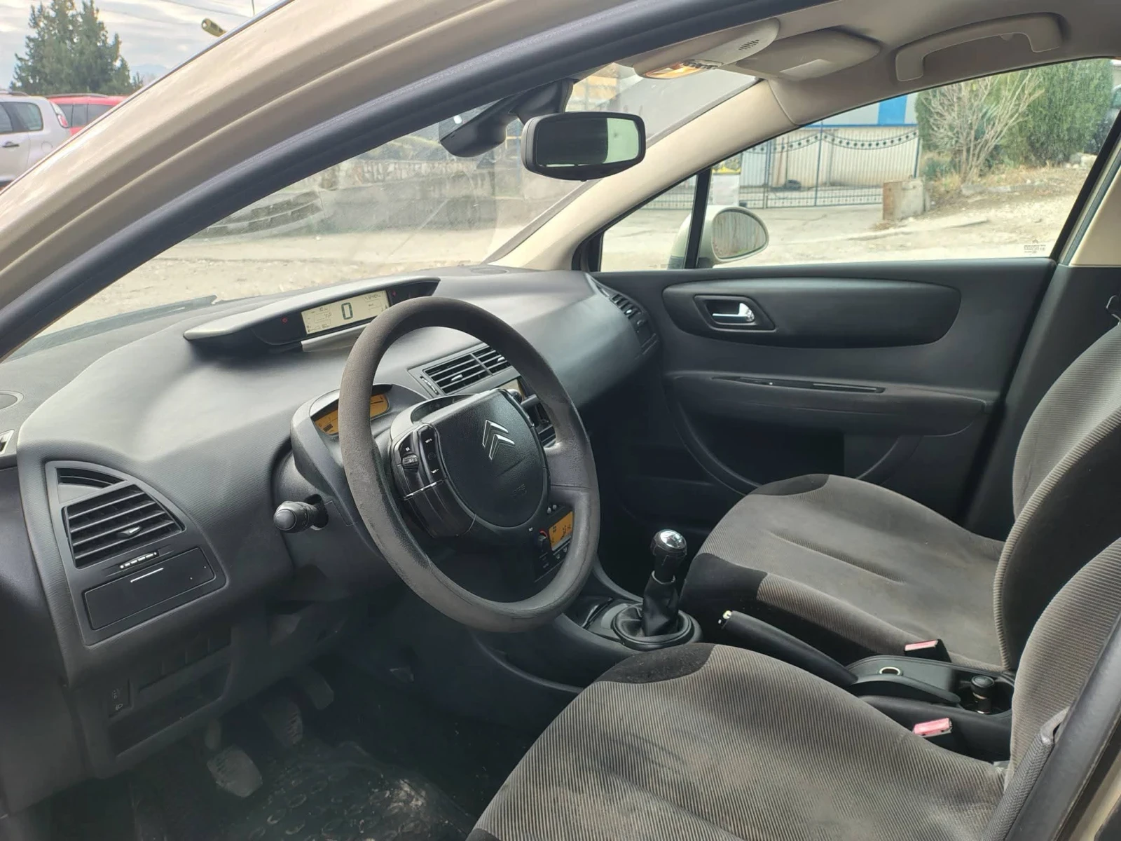 Citroen C4 1.6 hdi - изображение 8