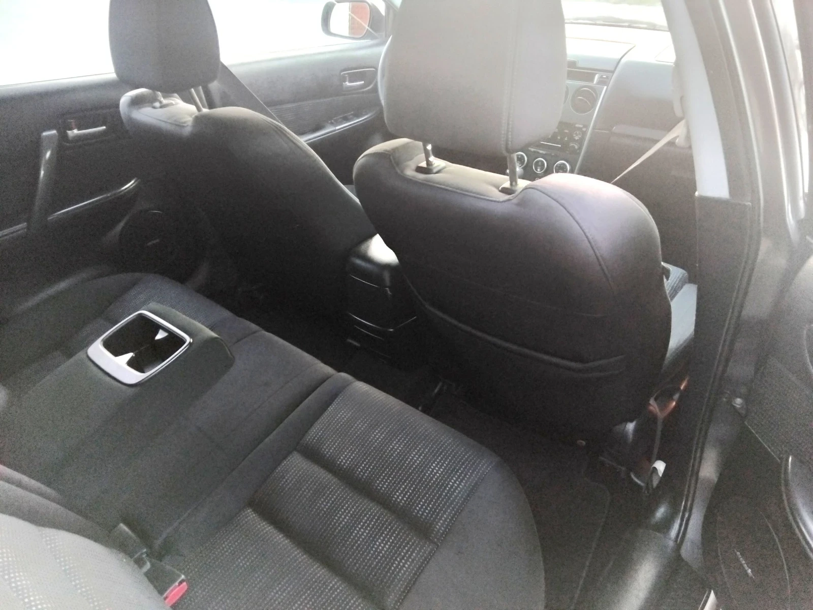 Mazda 6 2.0i.+ КЛИМА + ГАЗОВ ИНЖЕКЦИОН. 2006г., снимка 15 - Автомобили и джипове - 53741737