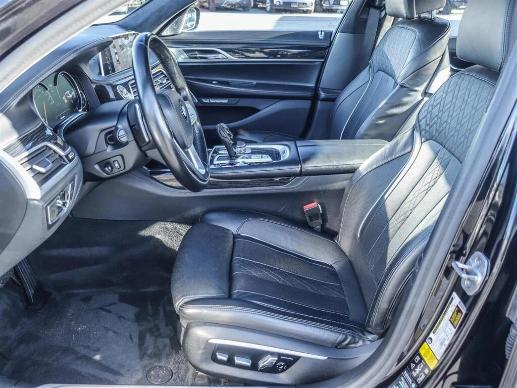 BMW 750, снимка 7 - Автомобили и джипове - 53834737